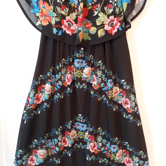 Jealous Tomato Boho Floral Off Shoulder Dress - Picture 3 of 7